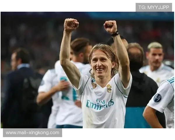 皇马莫德里奇训练节奏仍保持优雅——坚持不懈中的足球艺术